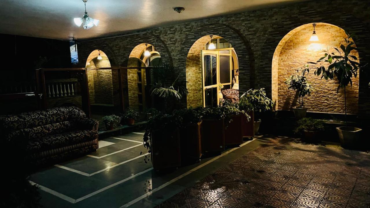 Hotel International Srinagar Экстерьер фото