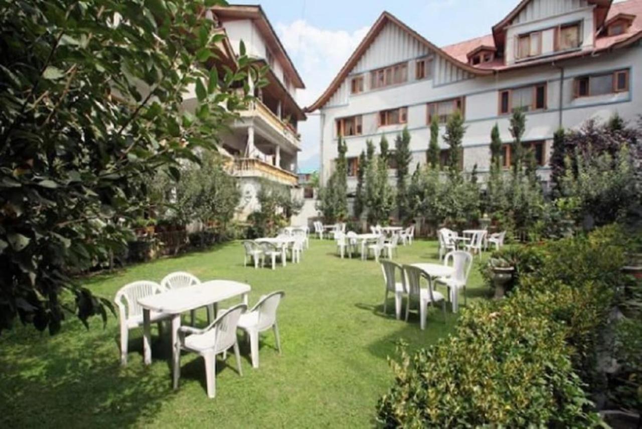 Hotel International Srinagar Экстерьер фото